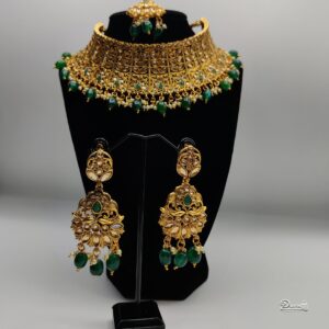 Indian Grand Bridal Wedding Choker Set With Earring And Nethi Chutti | Green & White Stone